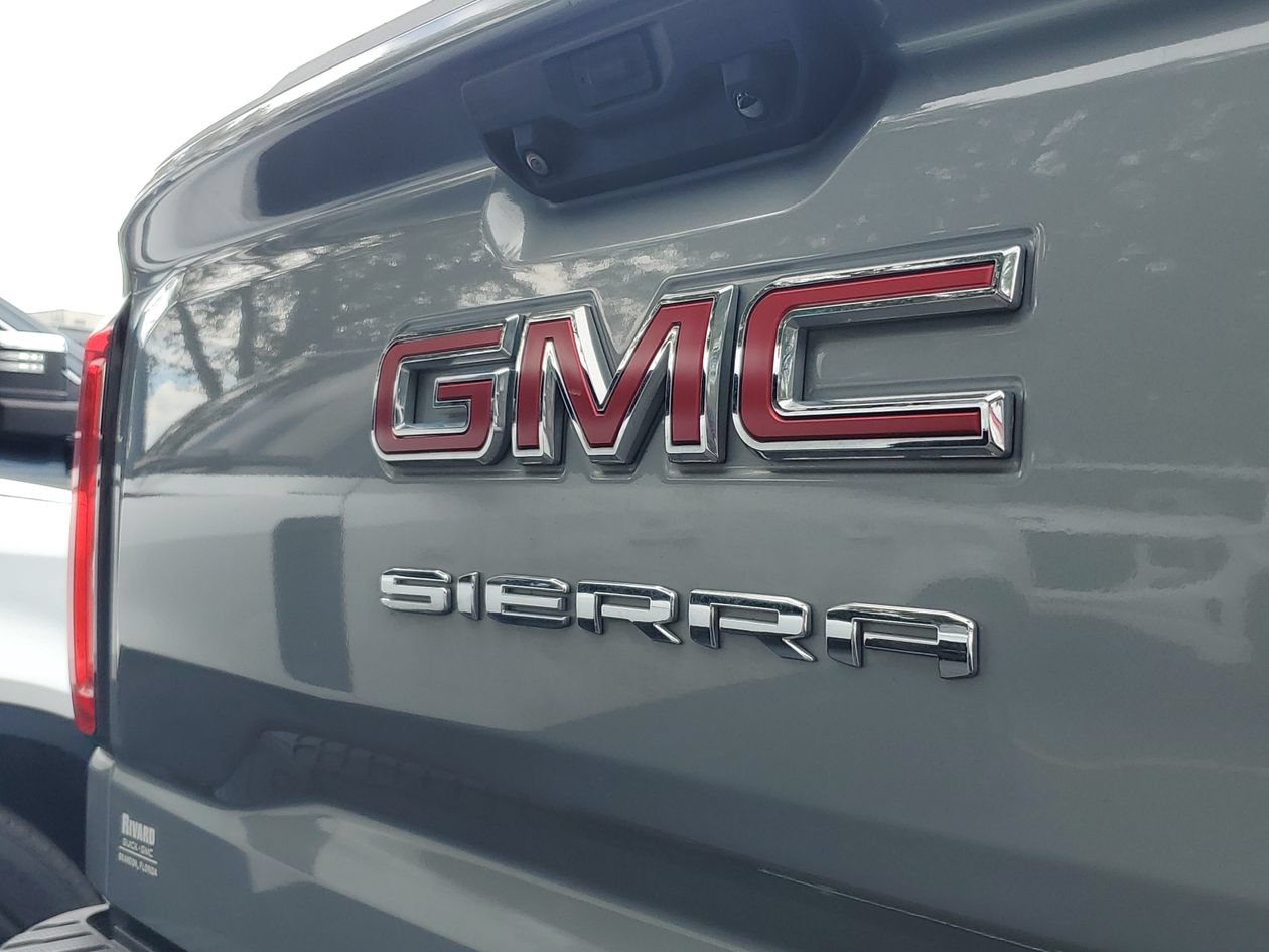 Used 2023 GMC Sierra 1500 SLT w/ SLT Premium Package RWD image 6