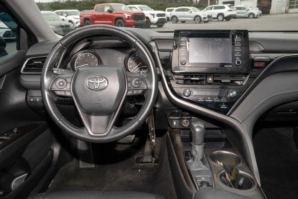 Used 2021 Toyota Camry SE image 6