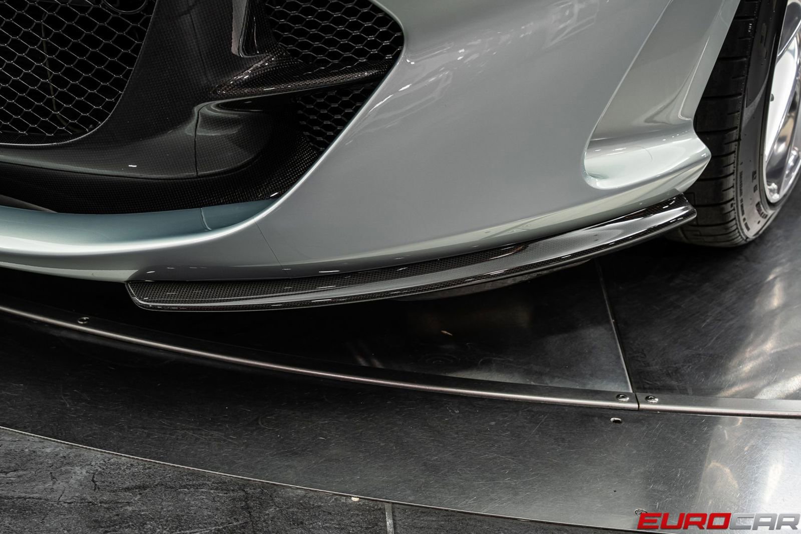 Used 2022 Ferrari 812 GTS RWD image 16
