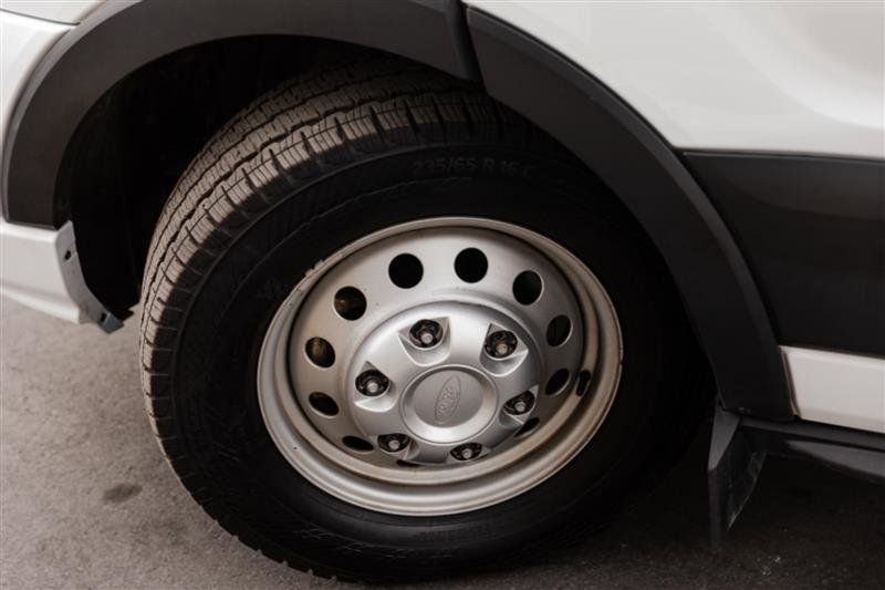 Used 2024 Ford Transit 350 XLT image 43