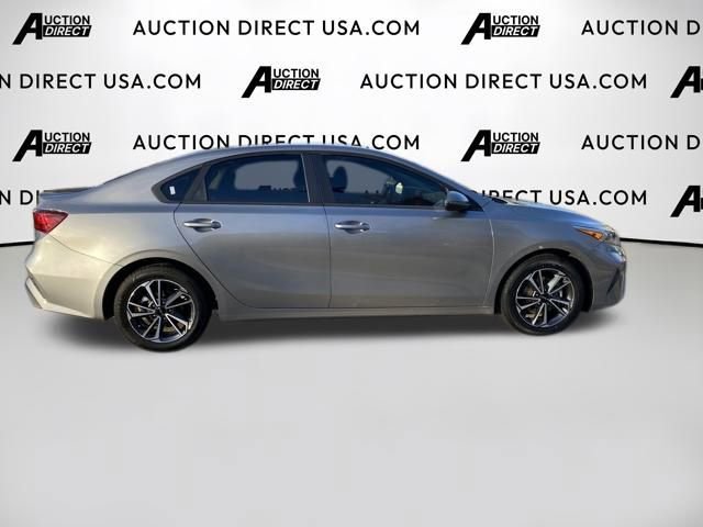 Used 2022 Kia Forte LXS w/ LXS Technology Package image 21