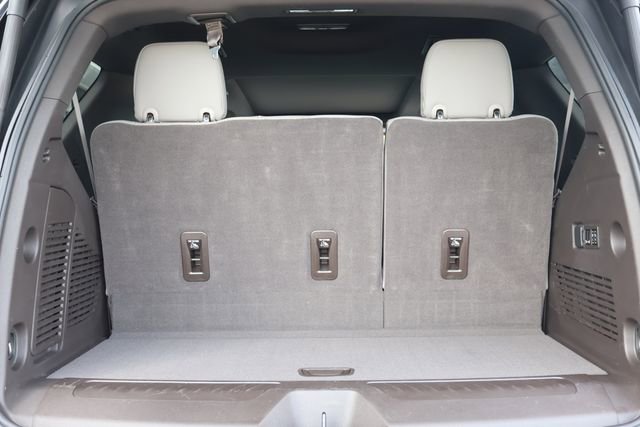 Used 2022 GMC Yukon SLT w/ SLT Luxury Package RWD image 21