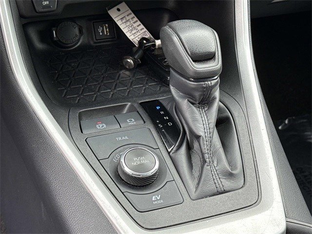 Used 2024 Toyota RAV4 XLE image 22