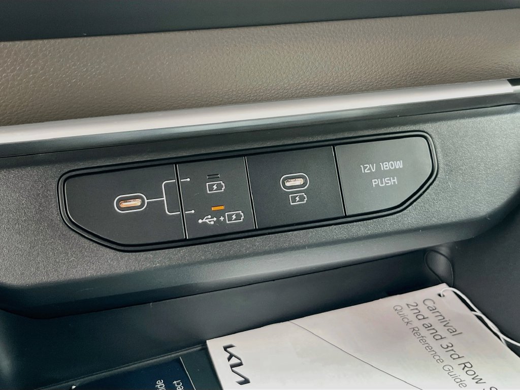 New 2027 Kia Carnival LXS FWD image 28