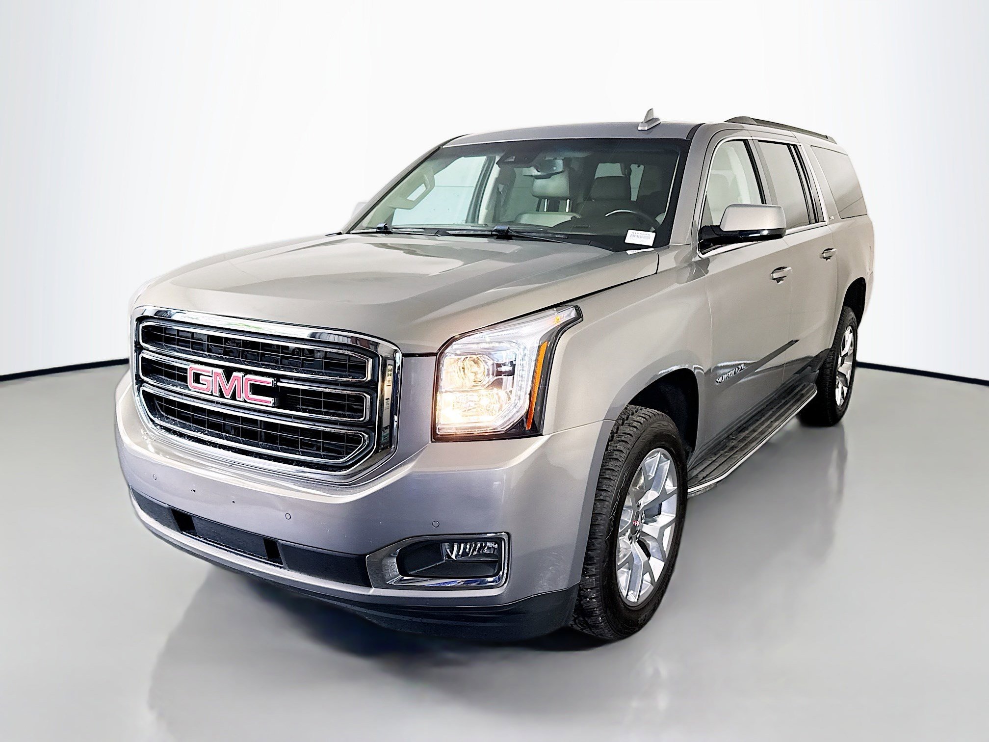 Used 2019 GMC Yukon XL SLT w/ Open Road Package image 4