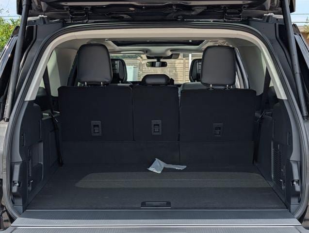 New 2027 Ford Expedition Max Platinum w/ Driver's Package RWD image 52
