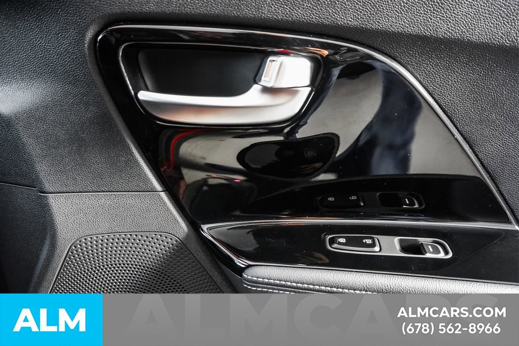 Used 2022 Kia Niro Touring Special Edition image 45