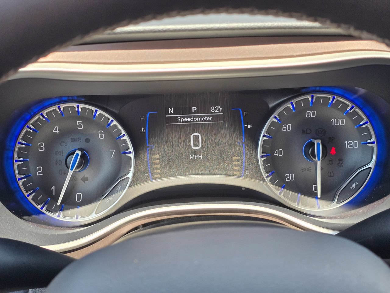 Used 2023 Chrysler Voyager LX FWD image 29