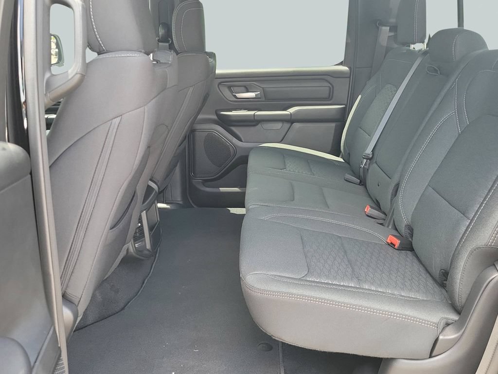 New 2026 RAM 1500 Express AWD/4WD image 33