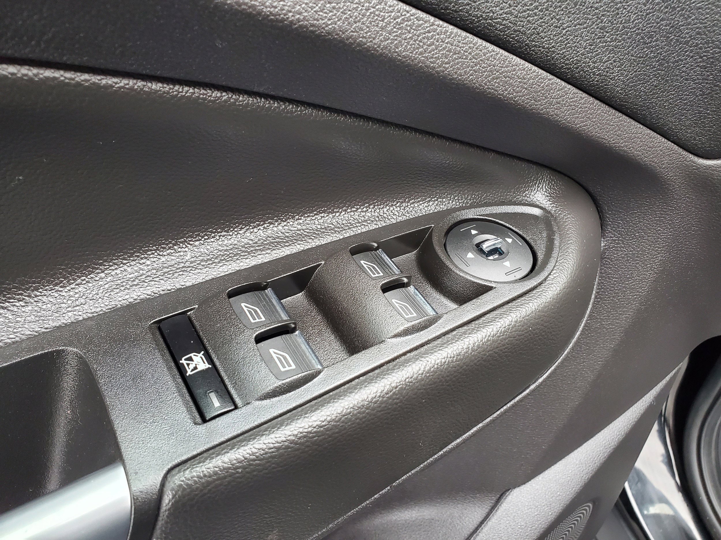 Used 2016 Ford Escape Titanium image 14