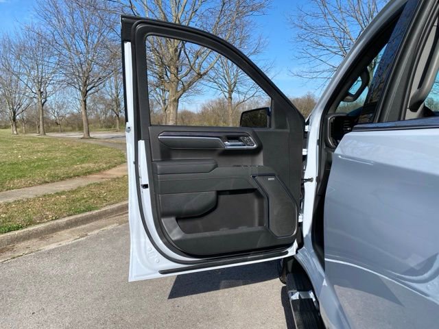 New 2026 Chevrolet Silverado 1500 LTZ w/ LPO, Dark Essentials Package AWD/4WD image 15