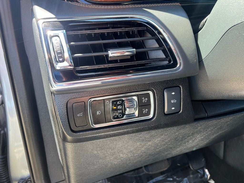 Certified 2023 Lincoln Navigator L Black Label AWD/4WD image 40