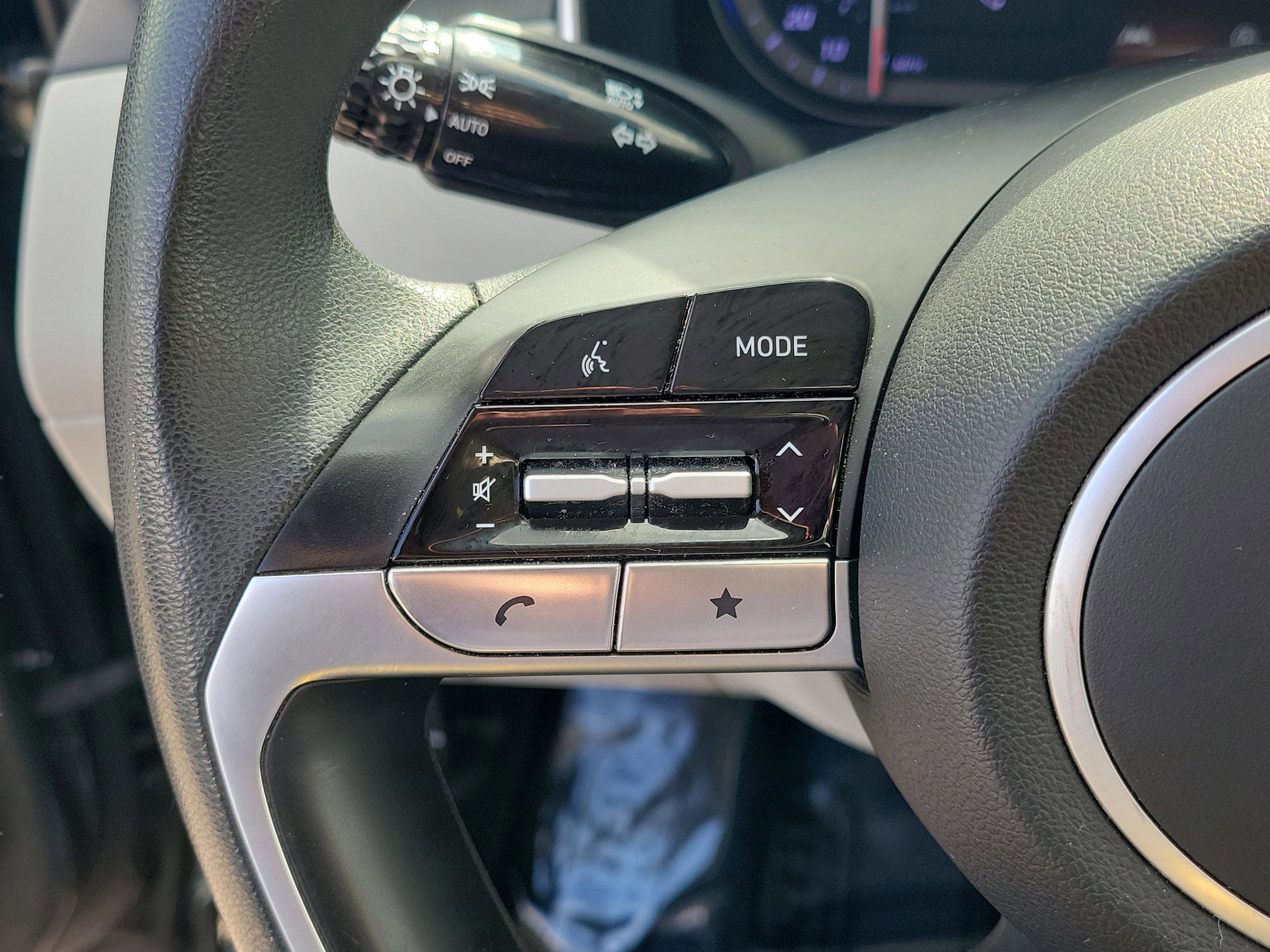 Used 2022 Hyundai Tucson SE w/ Cargo Package image 18