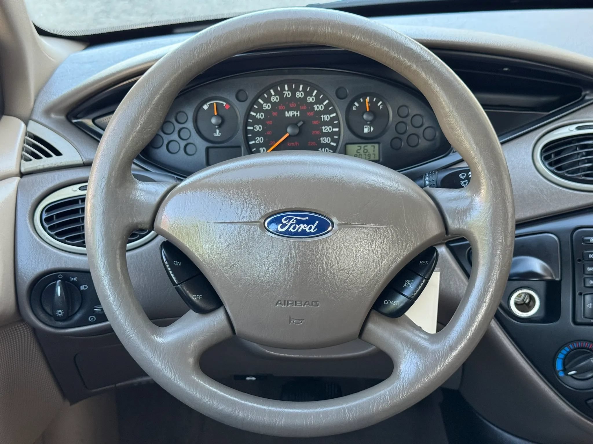 Used 2003 Ford Focus SE FWD image 29