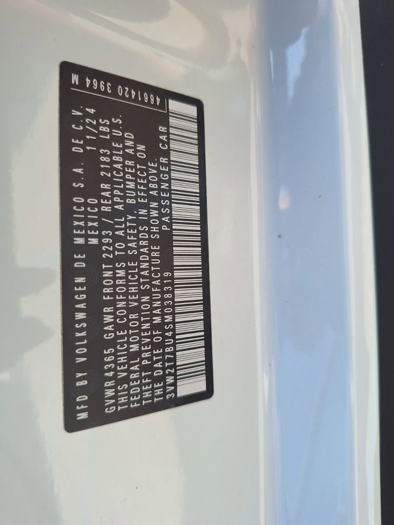 Used 2025 Volkswagen Jetta GLI Autobahn image 31