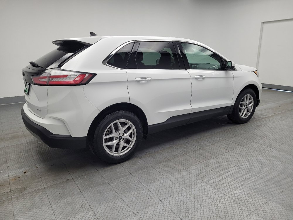 Used 2024 Ford Edge SEL image 10