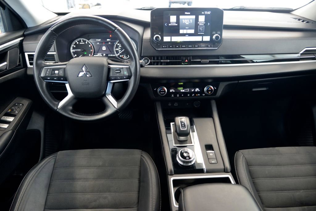 Used 2022 Mitsubishi Outlander SE AWD/4WD image 18