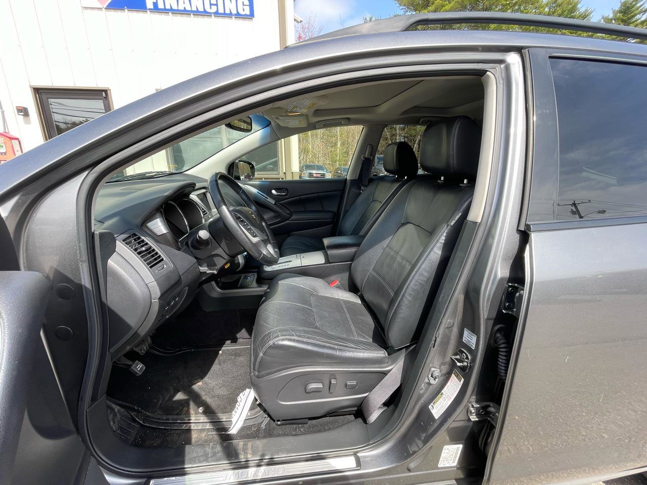 Used 2013 Nissan Murano SL w/ Navigation Pkg AWD/4WD image 11