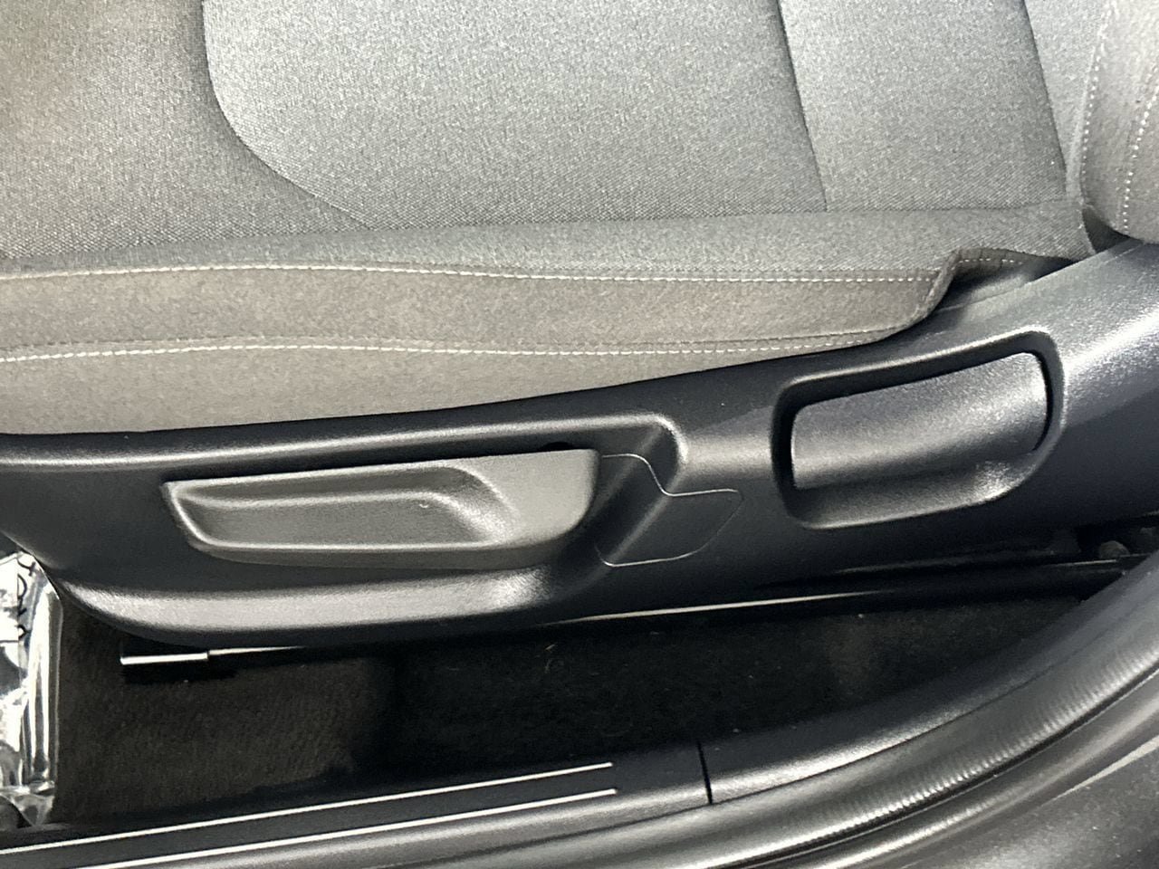 Used 2025 Kia K4 FWD image 19