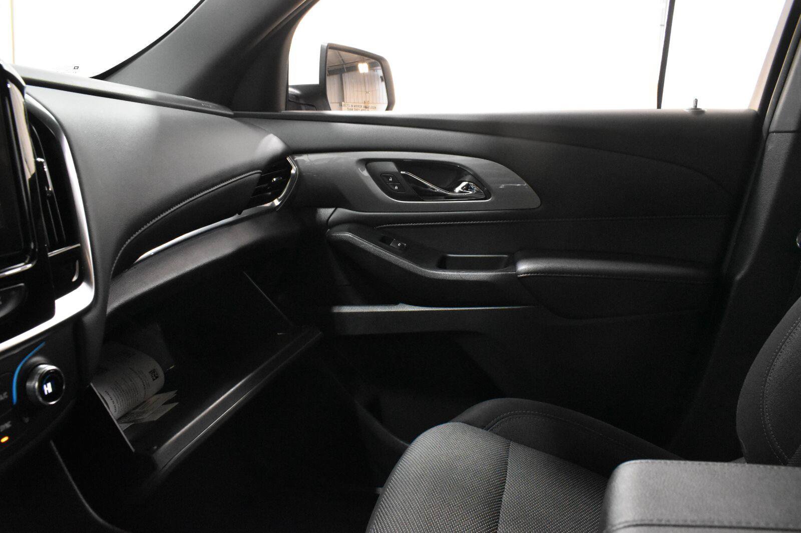 Used 2023 Chevrolet Traverse LT w/ LPO, Floor Liner Package AWD/4WD image 22