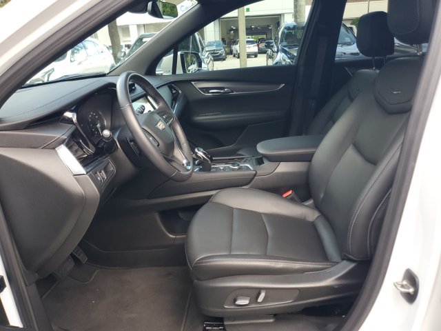 Certified 2024 Cadillac XT6 Luxury FWD image 20