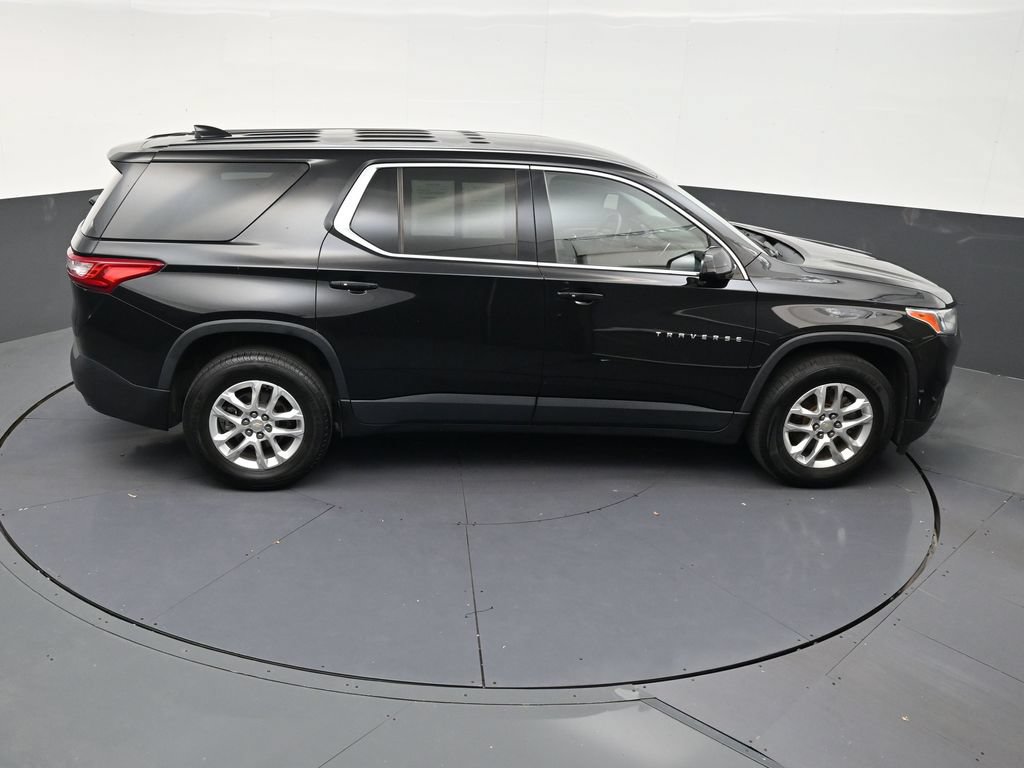 Used 2020 Chevrolet Traverse LS FWD image 18