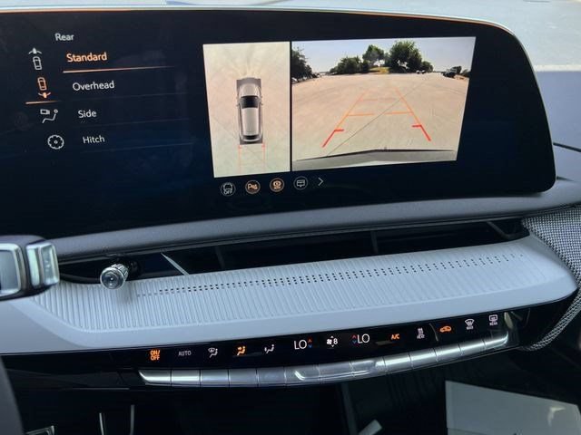 New 2026 Cadillac Optiq Sport 1 w/ LPO, Floor Liner Package AWD/4WD image 17