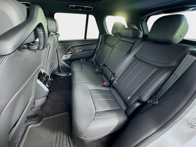 New 2026 Land Rover Range Rover SE image 24