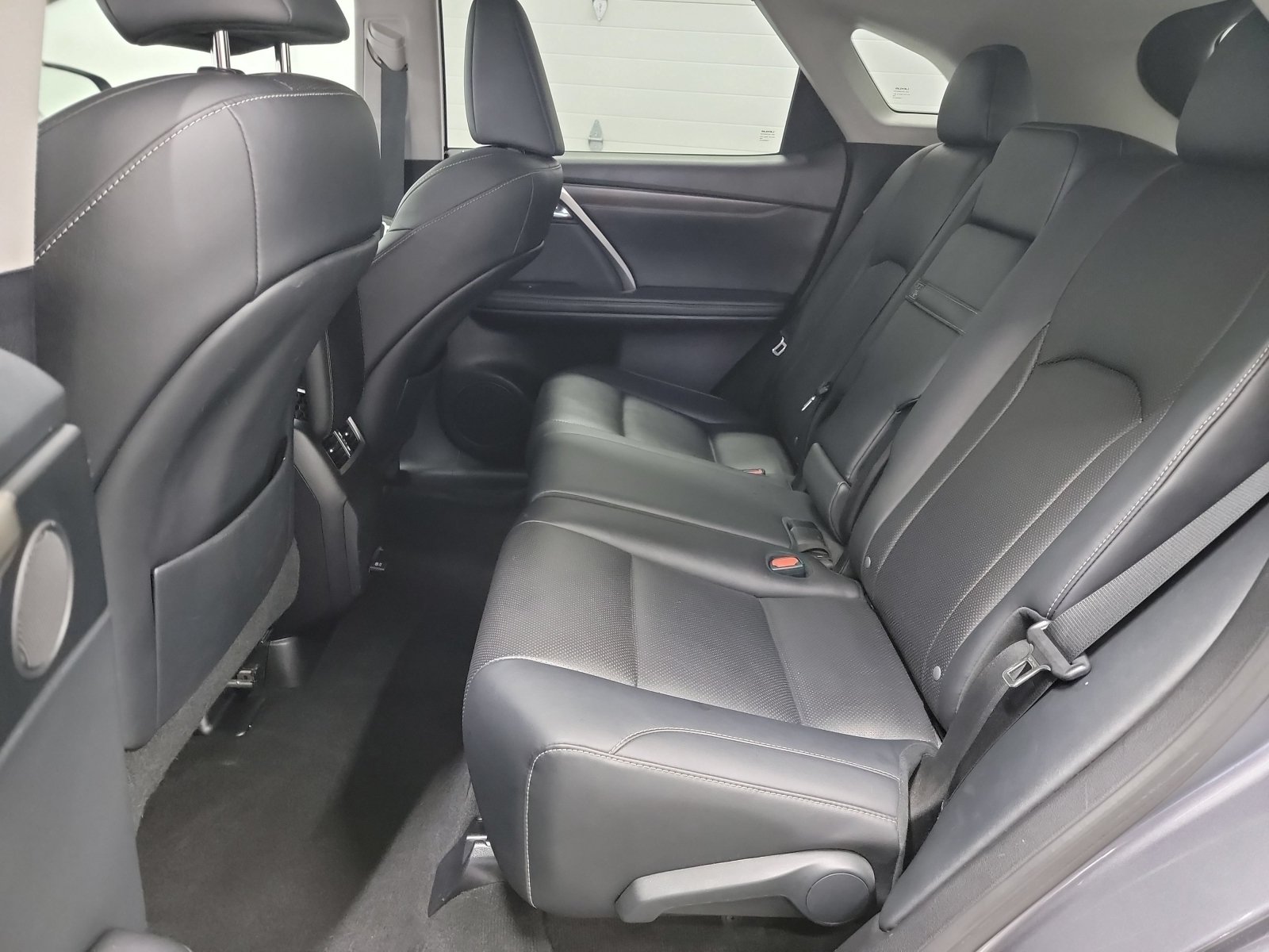 Used 2020 Lexus RX 450h AWD w/ Premium Package image 28