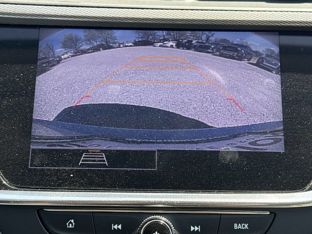 Used 2021 Buick Encore GX Select w/ Sport Touring Package image 5