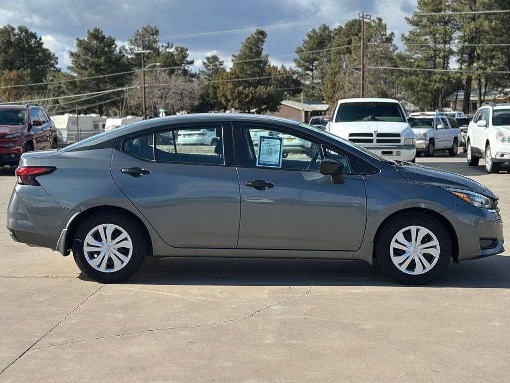 Used 2025 Nissan Versa S w/ Trunk Package image 3