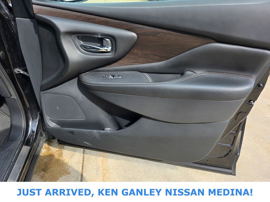 Certified 2023 Nissan Murano Platinum w/ Cargo Package AWD/4WD image 22