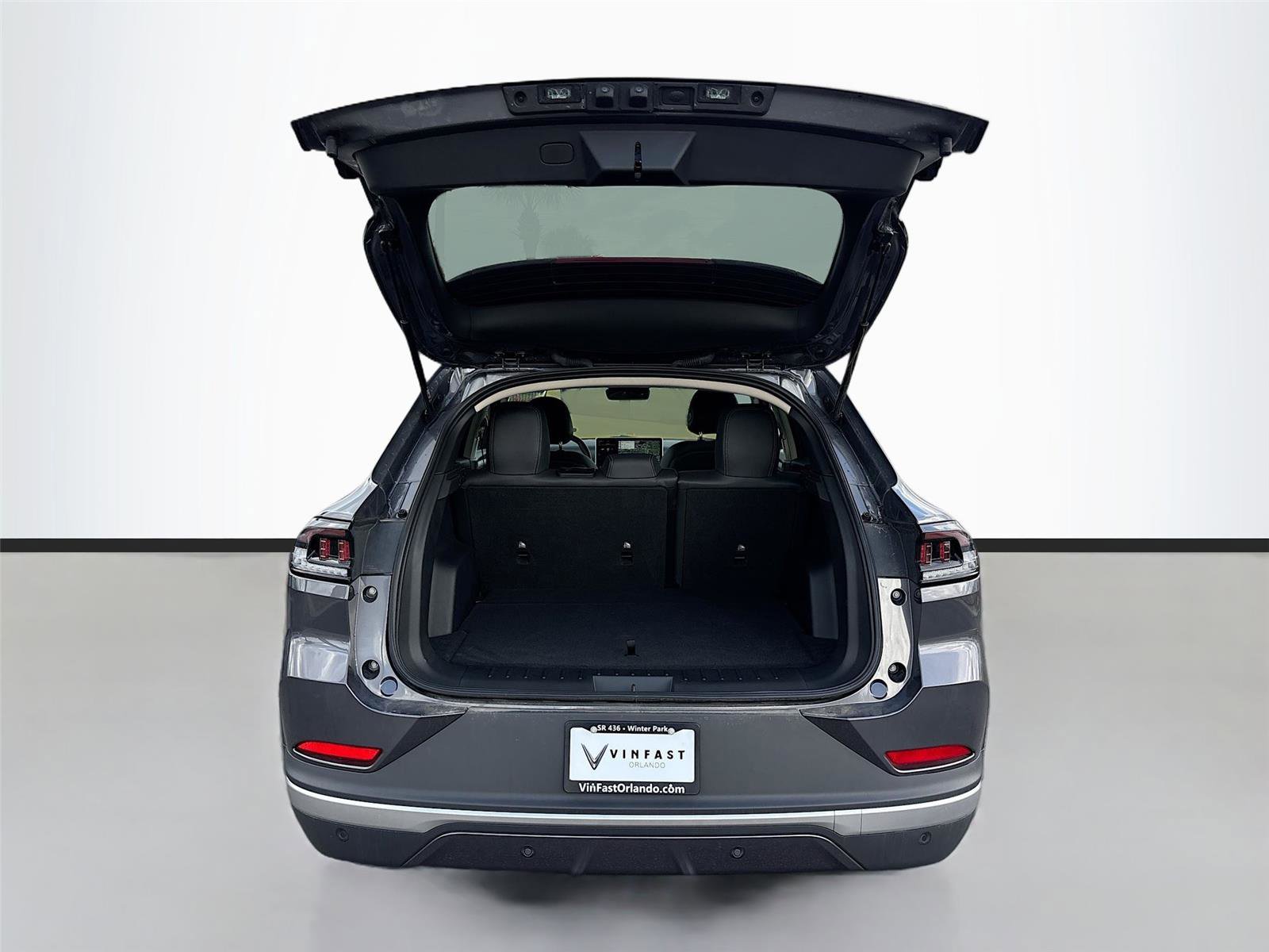 New 2025 VinFast VF 8 Eco image 26