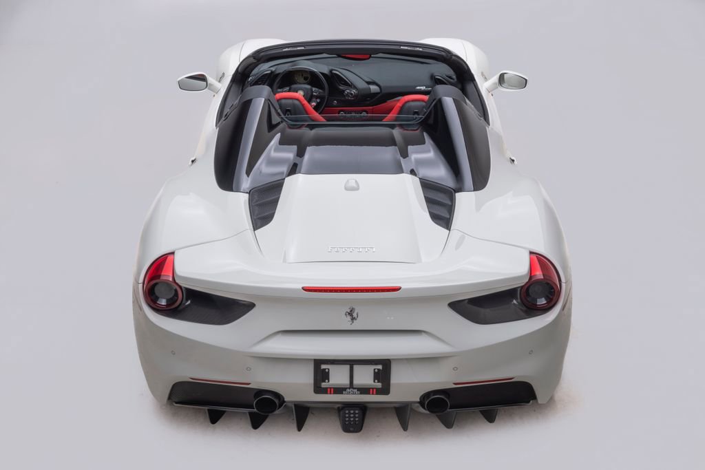 Used 2018 Ferrari 488 Spider Base image 6