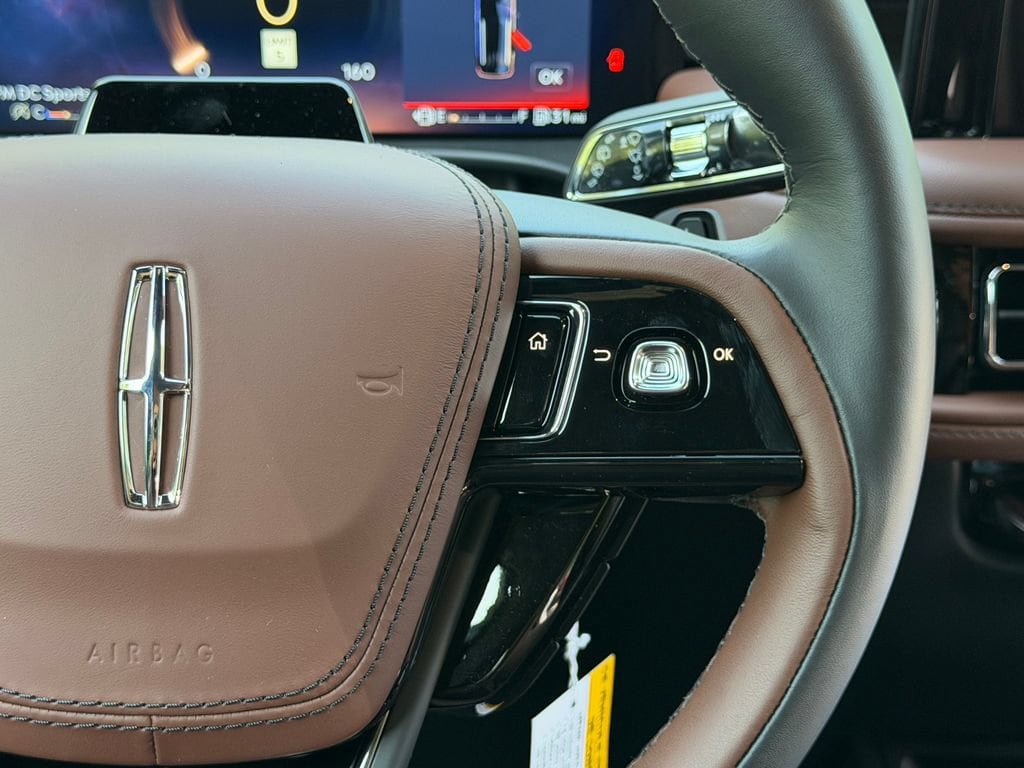 New 2027 Lincoln Aviator Reserve AWD/4WD image 17