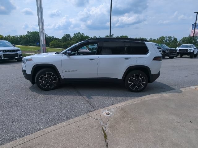 Used 2026 Jeep Cherokee Overland w/ Advanced Pro Tech Group AWD/4WD image 32