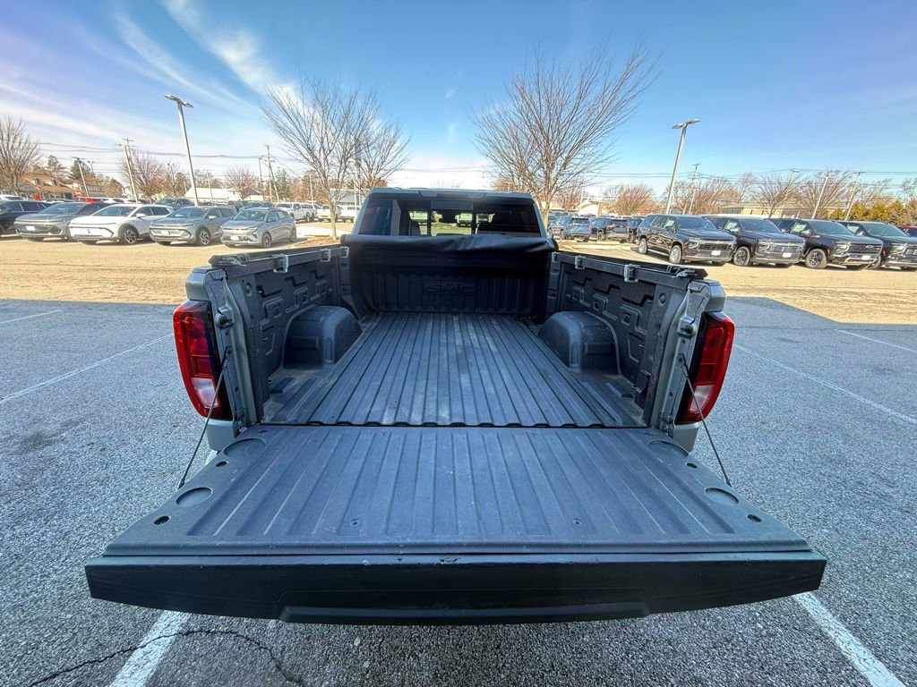 Used 2023 GMC Sierra 1500 Elevation w/ Preferred Package image 9