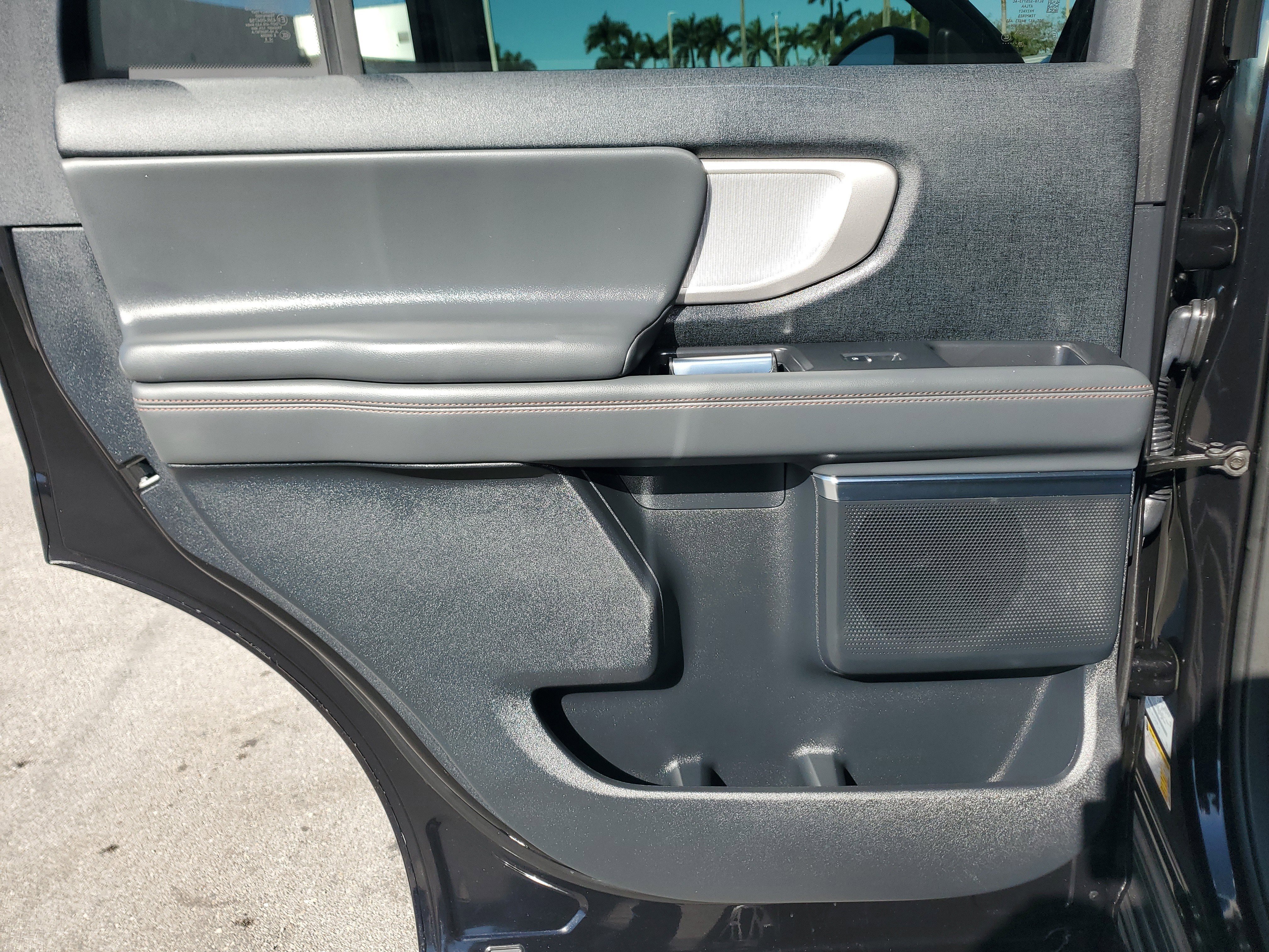 Used 2025 Ford Expedition Active image 30