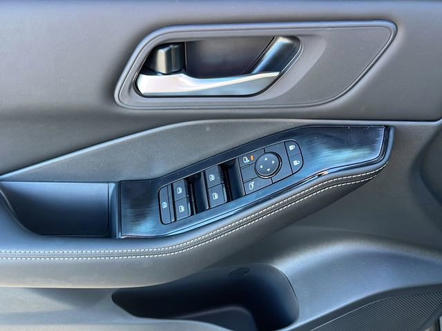 New 2026 Nissan Rogue SV w/ Cold Weather Package image 16
