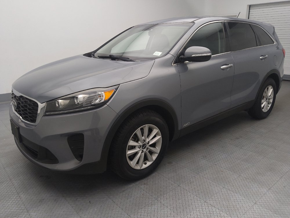 Used 2020 Kia Sorento AWD V6 image 2