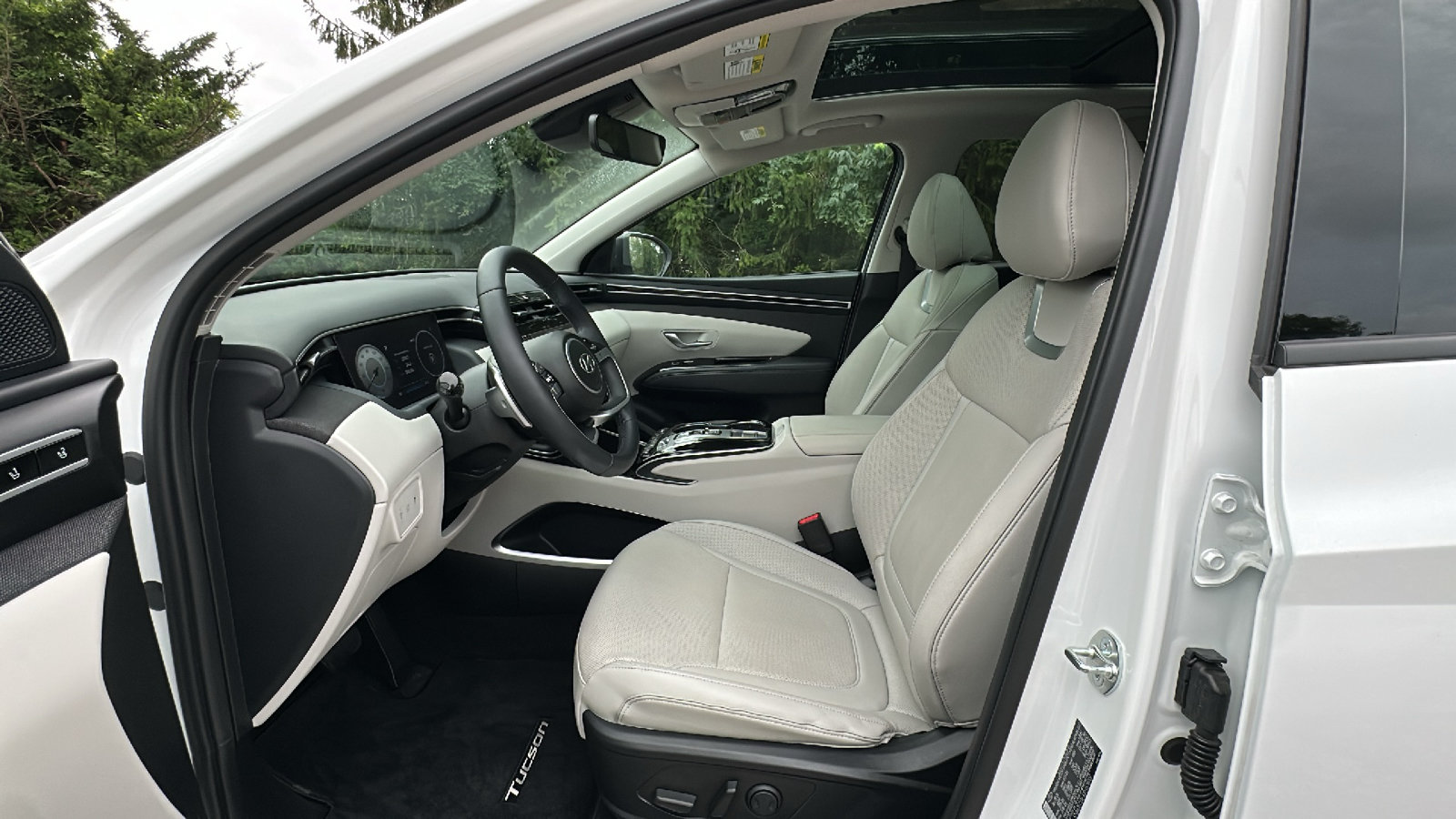 Used 2024 Hyundai Tucson Limited AWD/4WD image 12