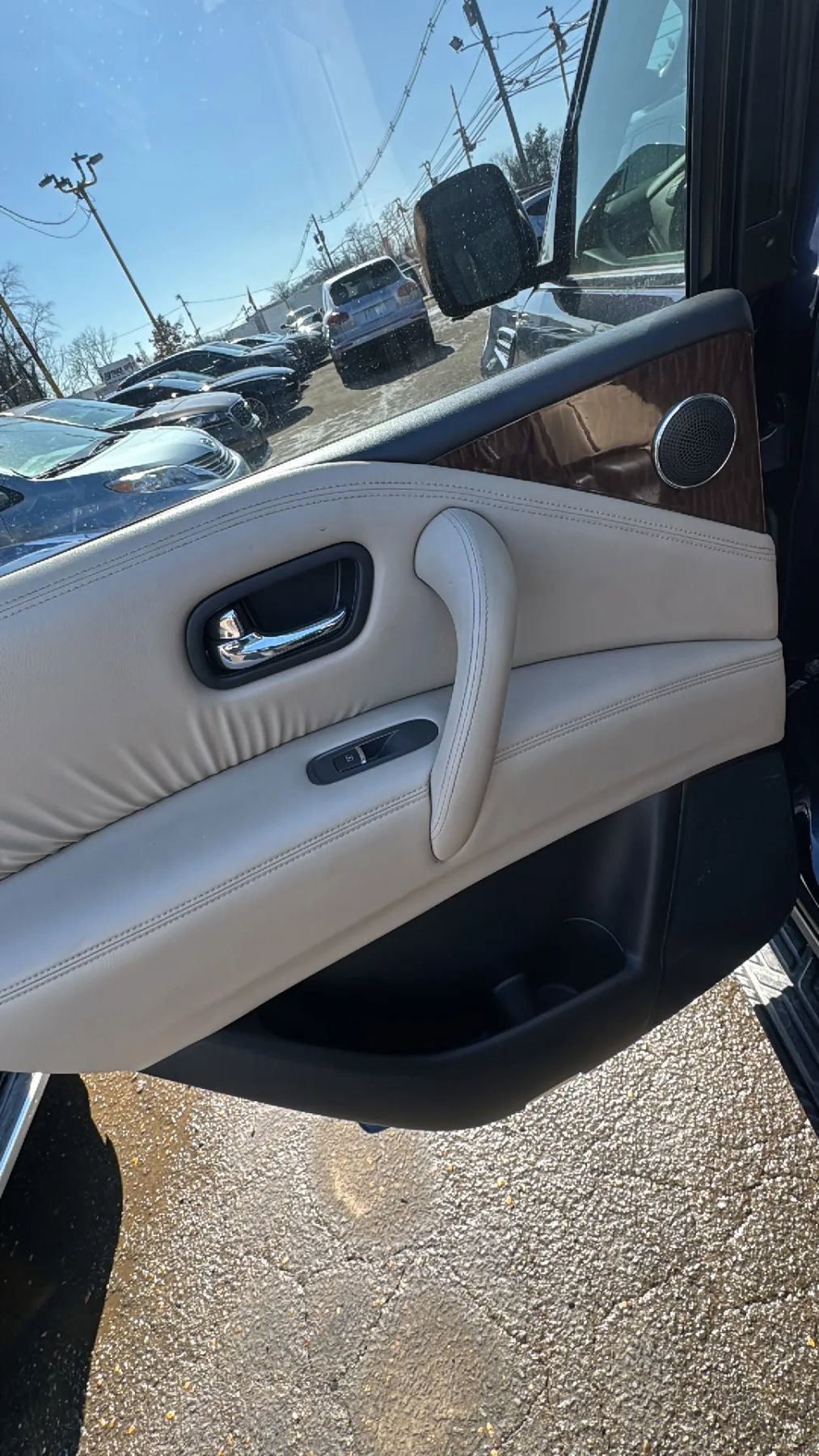Used 2019 Nissan Armada Platinum w/ Interior Lighting Package AWD/4WD image 24