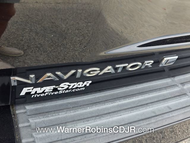 Used 2016 Lincoln Navigator L Select RWD image 13