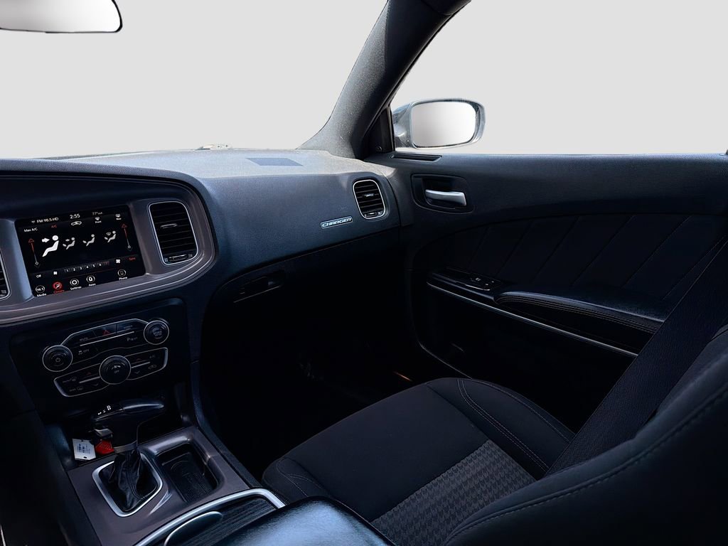 Used 2023 Dodge Charger SXT image 22