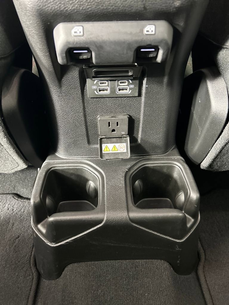 Used 2024 Jeep Wrangler Unlimited Rubicon image 19