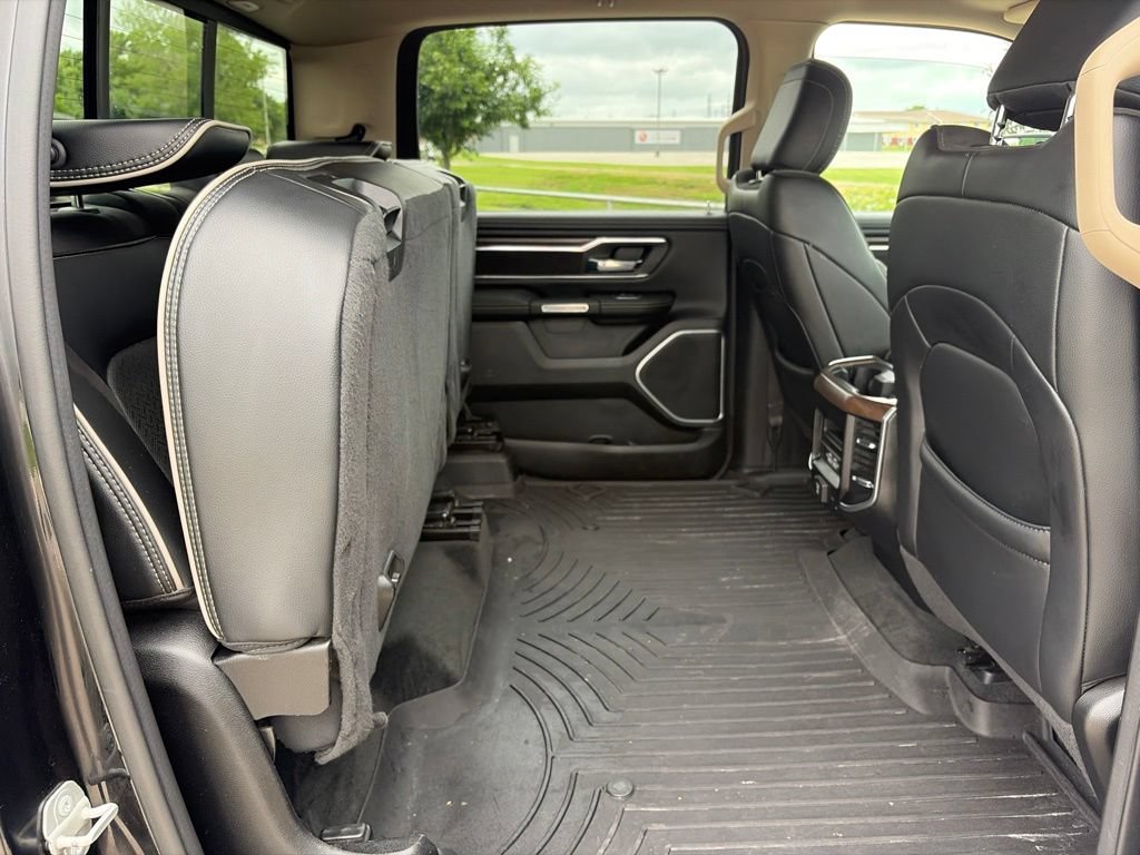 Used 2021 RAM 1500 Laramie AWD/4WD image 39