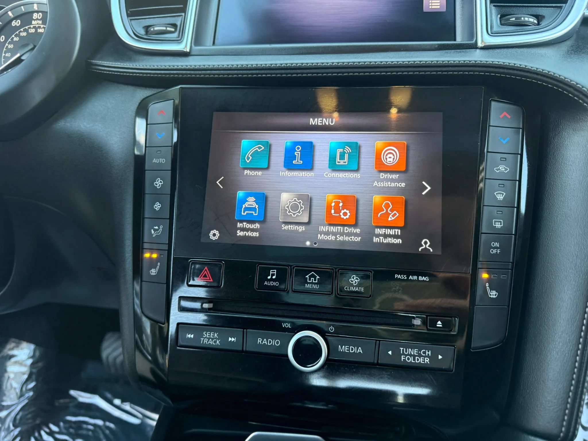 Used 2021 INFINITI QX50 Luxe AWD/4WD image 39