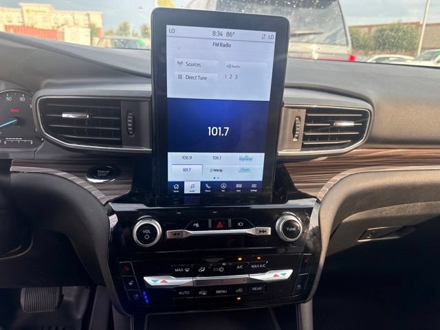 Used 2023 Ford Explorer Limited w/ Limited Technology Package RWD image 10