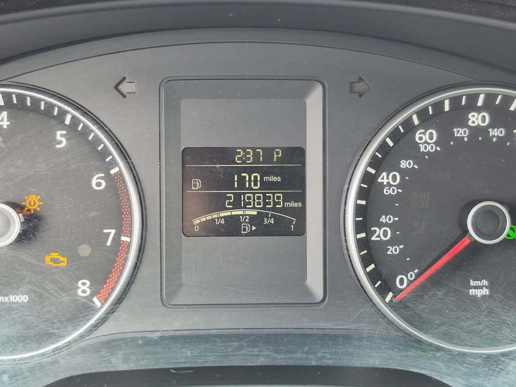 Used 2013 Volkswagen Jetta SEL FWD image 35