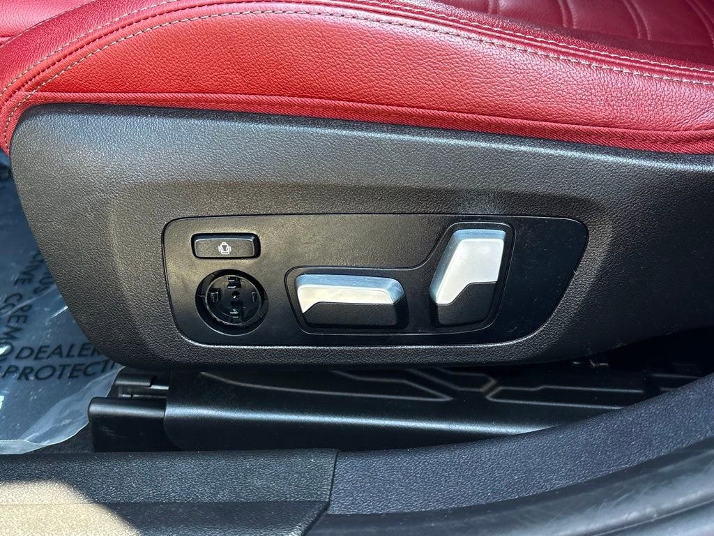 Used 2023 BMW M340i xDrive image 14